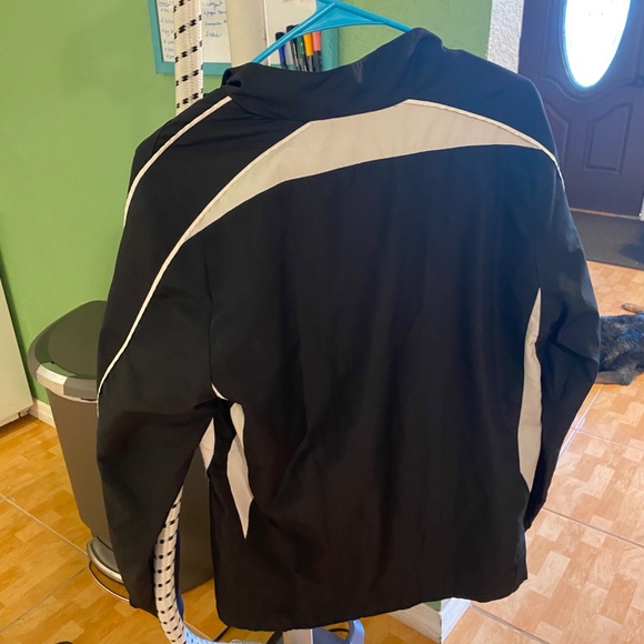 WOMENS PULL OVER UNDER ARMOUR WINDBREAKER FAST PITCH SOFTBALL PULLOVER MEDIUM - Picture 2 of 2